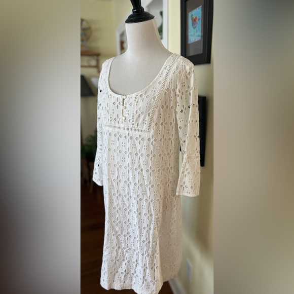 White Eyelet Coverup Dress Embroidered Cutout 3/4 Trumpet Sleeve Boho Shift 6 - Picture 2 of 8